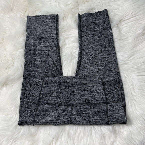 Lululemon Fast & Free Crop II Leggings - Picture 3 of 7